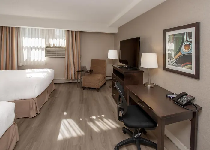 Coast Calgary Downtown Hotel & Suites By Apa